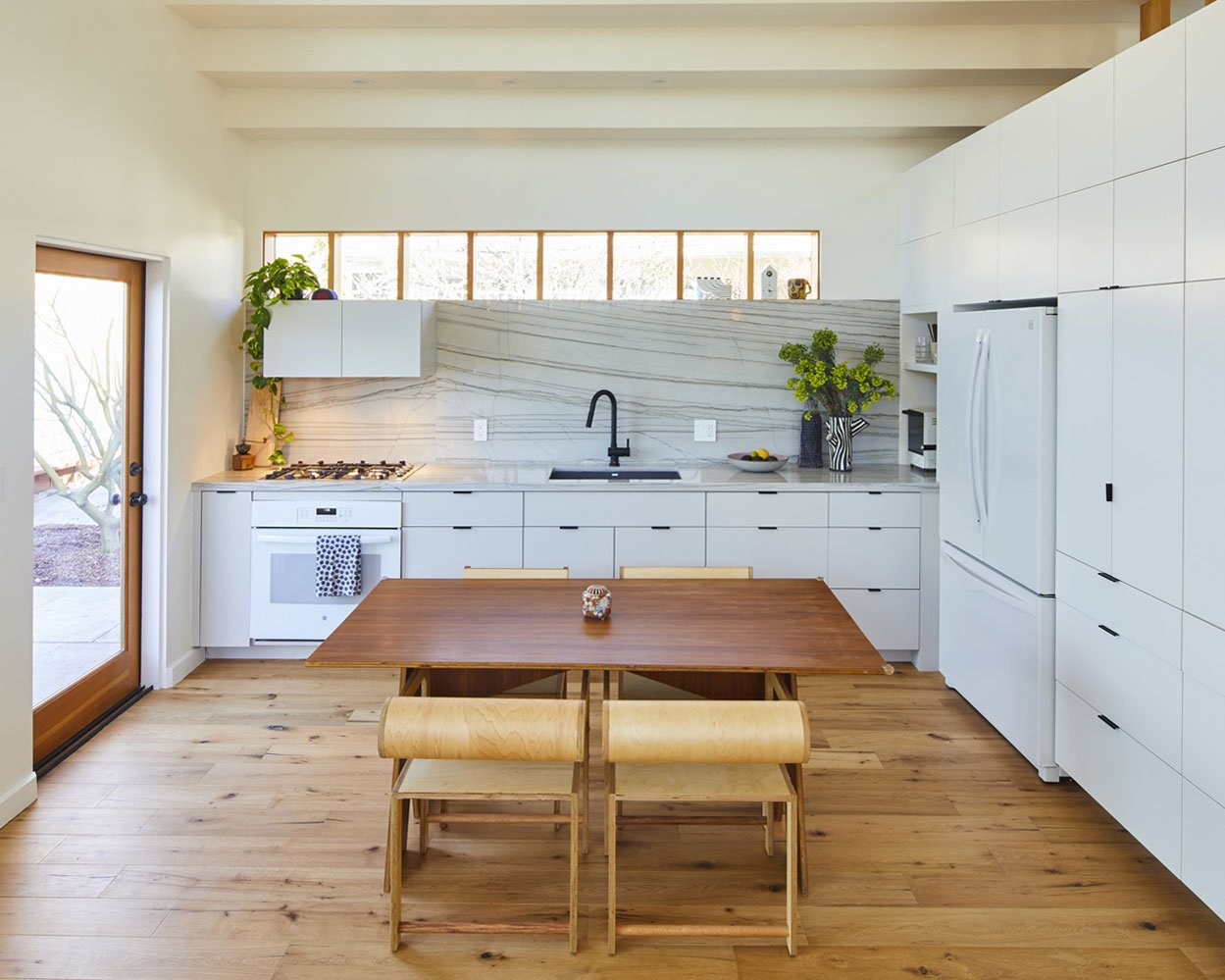 Why a Kitchen Table Beats an Island, According to People Who Made the Switch